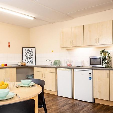 Lovely Ensuite Room With Shared Kitchen Greenwich ロンドン エクステリア 写真