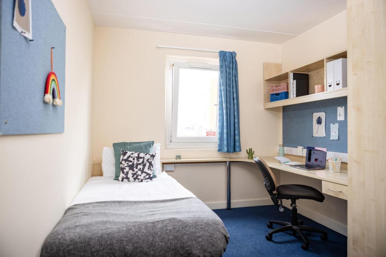 Lovely Ensuite Room With Shared Kitchen Greenwich ロンドン エクステリア 写真